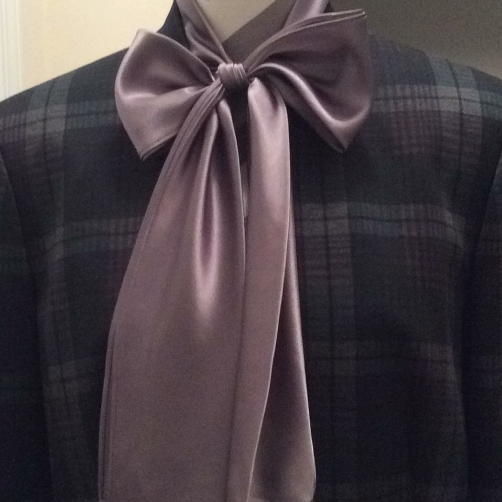 Ladies beautiful plaid Nine West blazer